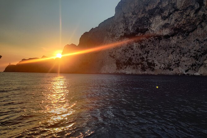 Private tour in a typical Capri boat - A Classic Capri Boat Experience, Minus the Crowd Chaos