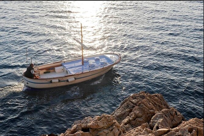 Private tour in a typical Capri boat - That Love Arc Moment, Plus the Prosecco Start