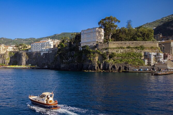 Private tour of Capri - Capri by Boat for About 3 Hours: Your Big Picture Moment