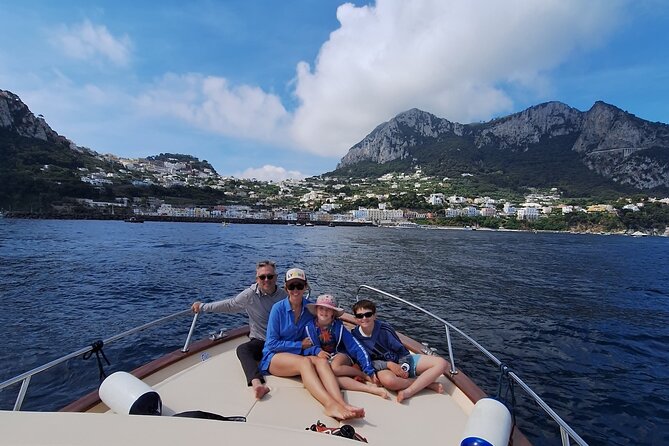 Private tour of Capri - First Taste of the Coast: Bagni della Regina Giovanna to Marina di Puolo