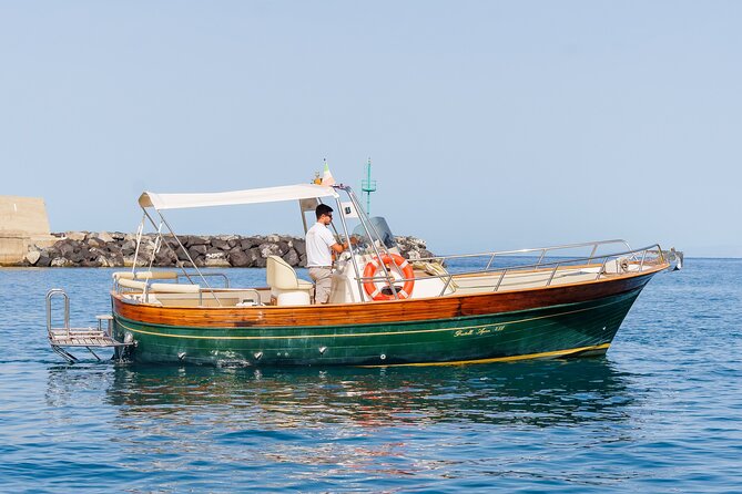 Private tour of the island of Ischia on a Fratelli Aprea gozzo - Starting point at Dolce Vita Sea Boat (Forio) and how pickup works