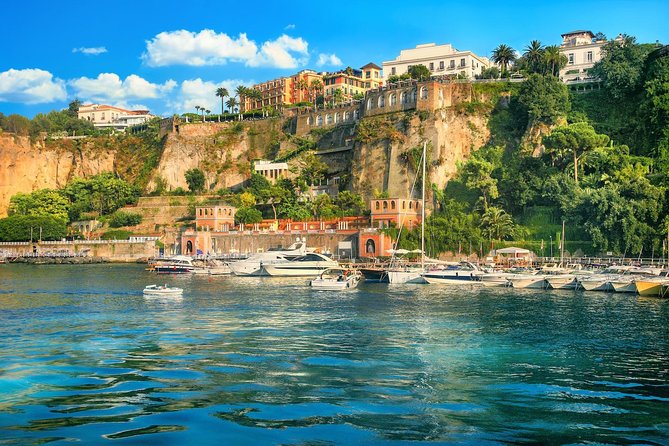 Private Transfer: From Sorrento (hotel) to Rome (hotel-airport-railway station) - Door-to-door Sorrento to Rome: the stress-free handoff