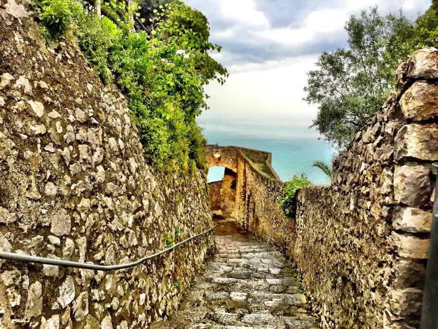Ravello: 2-Hour Private Walking Tour - Why Ravello feels like it floats above the Amalfi Coast