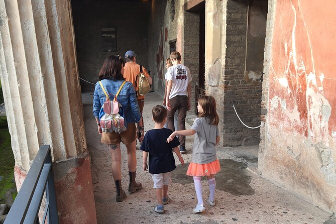 Rome to Pompeii Tour for Kids & Families w Hotel Pickup & Skip-the-Line Tickets - A family-first Pompeii day, without the headache