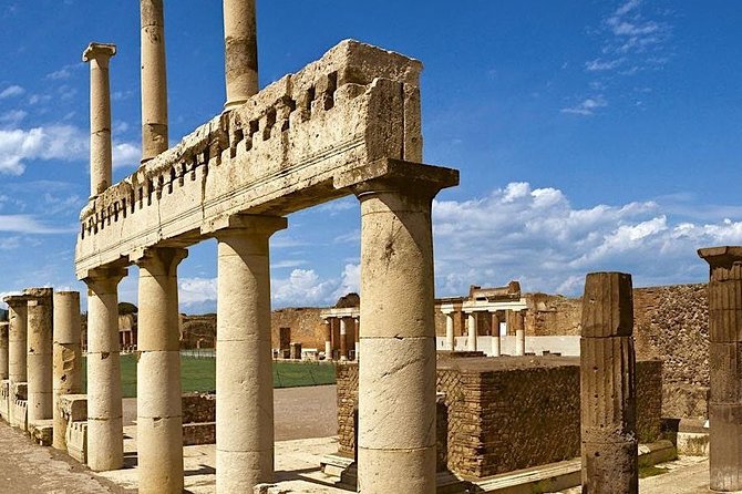 Salerno Shore Excursion: Private Pompeii Tour - Port pickup, the 30-minute drive, and how the timing usually feels