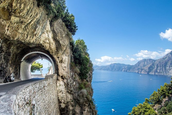 Scooter rental on the Amalfi Coast - GoPro Option for Save-the-Moment Photos