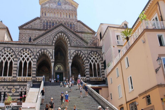 SHARING TOUR COSTIERA [english driver available] POSITANO,AMALFI,RAVELLO NOLUNCH - Pickup in Sorrento, plus the max 8 rule (why it matters)