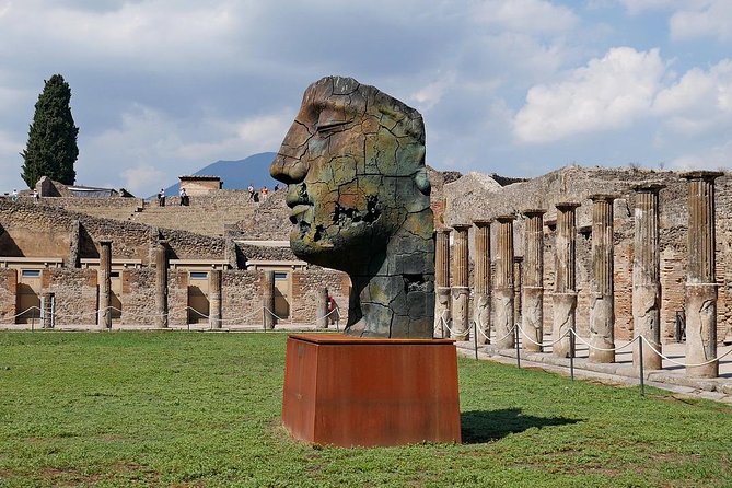 Shore Excursion: Capri, Sorrento and Pompeii Exclusive Day Tour from Naples Port - Private ride to Pompeii: the logistics piece that saves your day