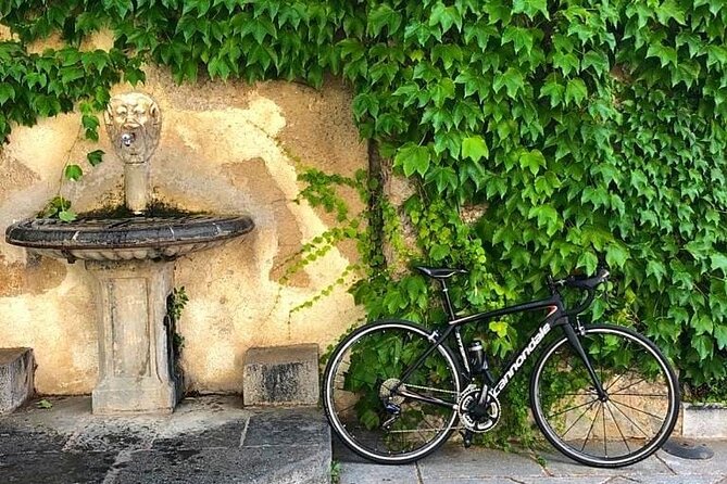 Sightseeing Bike Tour Amalfi Coast - Guide style that makes the coast ride feel manageable