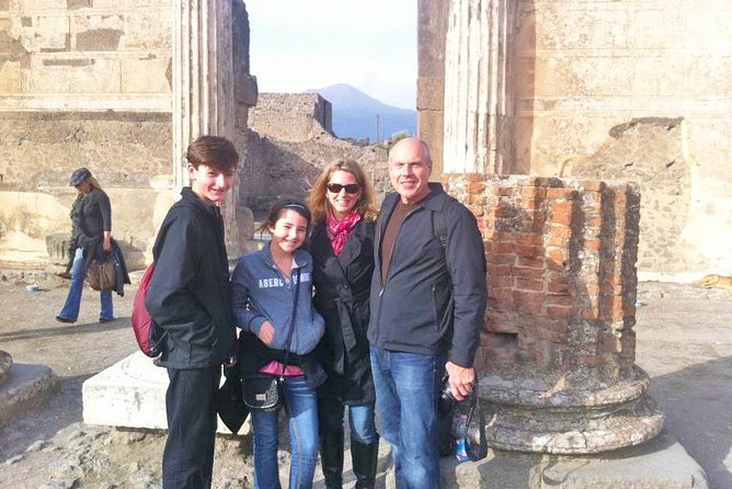 Skip-the-line Ancient Pompeii Highlights Exclusive Tour with Local Private Guide - Key things that make this Pompeii tour worth your time