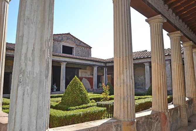 Skip-the-line Exclusive Private Full-Day Complete Ancient Pompeii Guided Tour - Pompeii, the private way, in about 4 hours