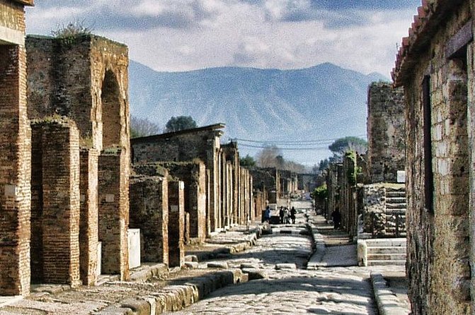 Skip the line Private tour of Pompeii from Sorrento - Why the 3 to 4 hour format is a smart choice