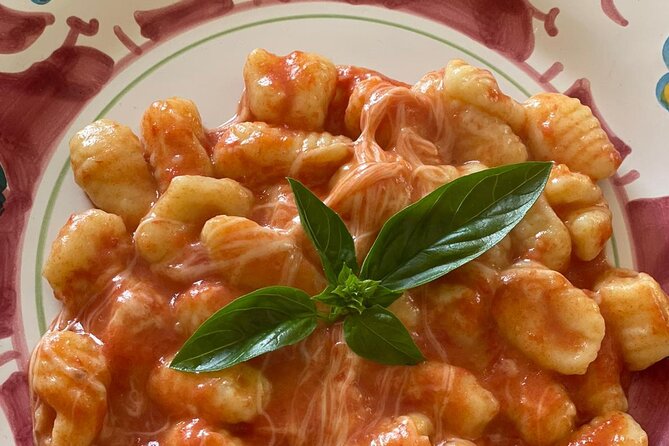 Small-Group Cooking Class in Positano: Gnocchi, Tiramisù & Drinks - What’s on the menu, and how the meal flows