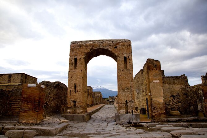 Small Group Guided Pompeii Tour from Positano - Should you book the Small Group Guided Pompeii Tour from Positano?