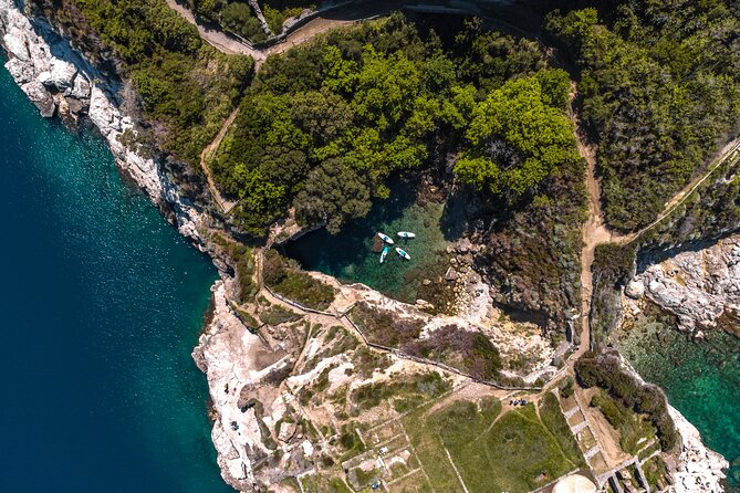 Small group paddle boarding tour to Bagni Regina Giovanna - Coaches to watch for: the names that show up again and again