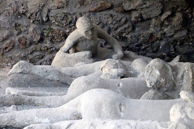 Small-Group Tour in Pompeii with a Real Archeologist, ticket included - Why This Pompeii Tour Works in 2.5 Hours