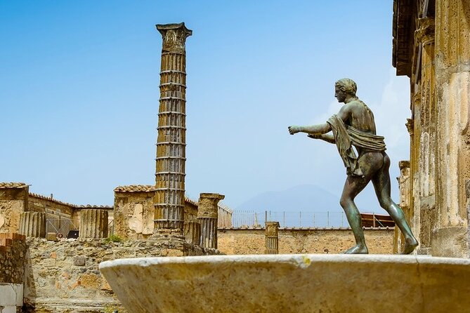 Small-Group Tour in Pompeii with a Real Archeologist, ticket included - The Pompeii Forum: a public space built for people on foot