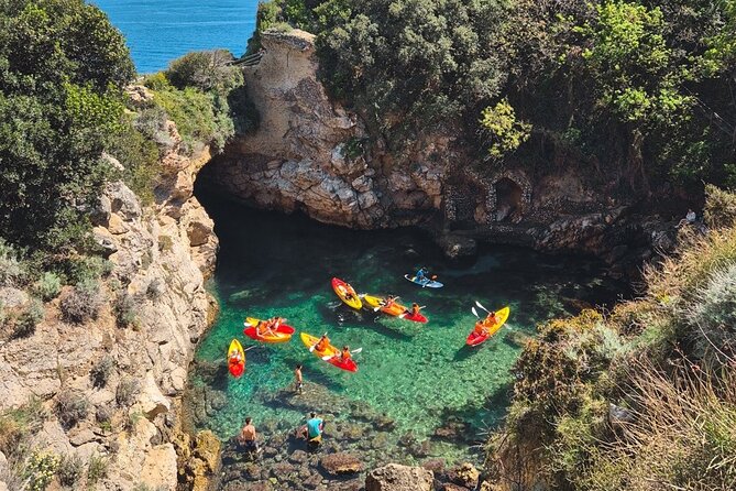 Small groups Kayak tour from Sorrento to Bagni Regina Giovanna - Where you meet in Sorrento SUP and Kayak (and what to do first)