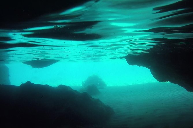 Snorkeling among the Underwater Caves of Ischia Ponte - How the cave-and-ruins route fits into 2.5 hours