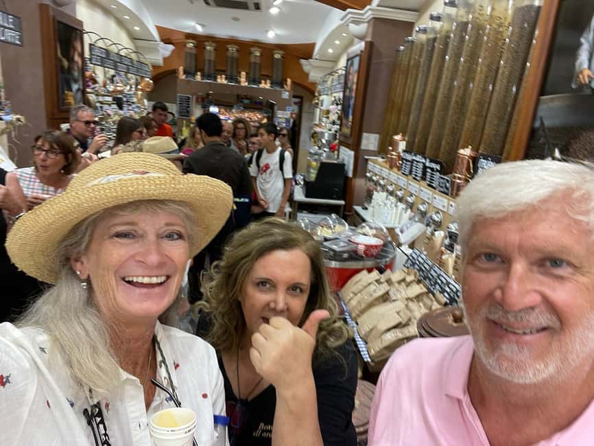 Sorrento: Art & Food Tour with Tastings - The local bakery stop and how it ends your food learning curve