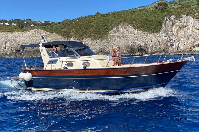 Sorrento: Exclusive Capri Private Boat Tour & Blue Grotto - Four hours on Capri island: how to spend it well