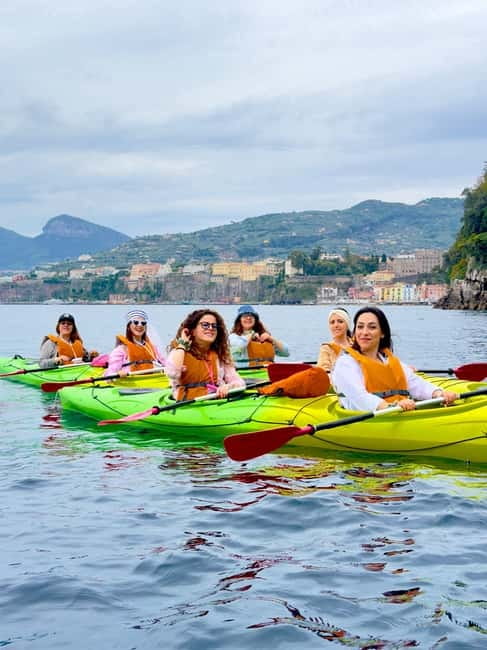 Sorrento: Guided Kayak Tour + Free 1h Paddleboarding - Stable kayaks, clear safety talk, and how beginners succeed