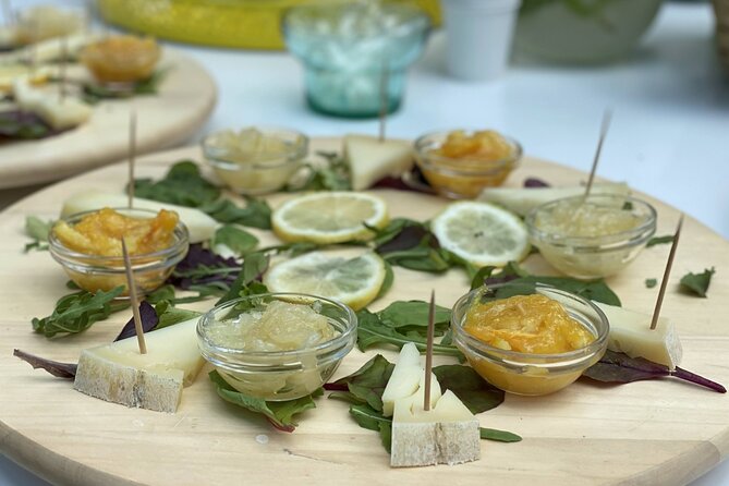 Sorrento Lemon Grove Experience with Local Product Tasting - The tasting lineup: what you actually get at the table