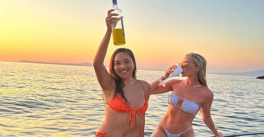 Sorrento: Luxury Private boat drinking & watching the sunset - The route that ties together views, swimming, and sunset