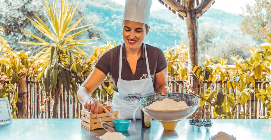 Sorrento: Pasta Making Class - Getting to the cooking school from Sorrento Centre
