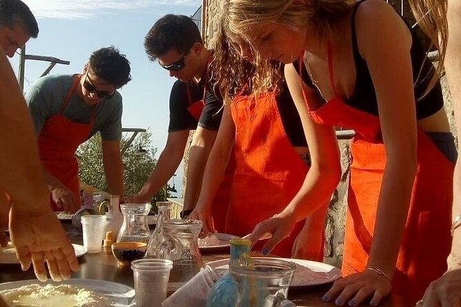 Sorrento Pizza Class with Wine, Limoncello and Transfer Included - Wood Oven Baking and the Margherita or Marinara Finale