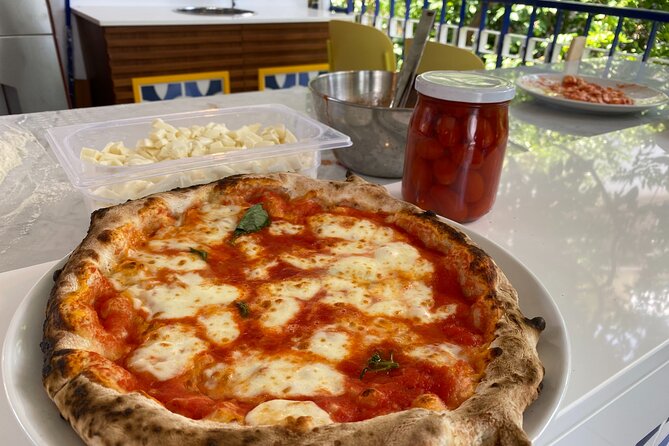 Sorrento Pizza School Activity in Italy - The Neapolitan pizza class that happens in the Vesuvius hills