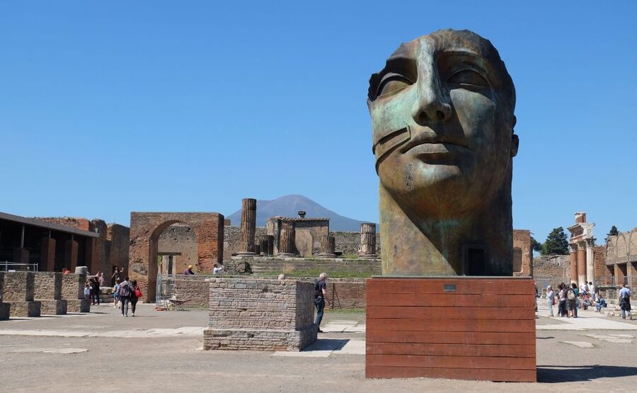 Sorrento: Pompeii Tour with guide, ticket & lunch included - Meeting at Bar Kontatto, then Straight to the Action