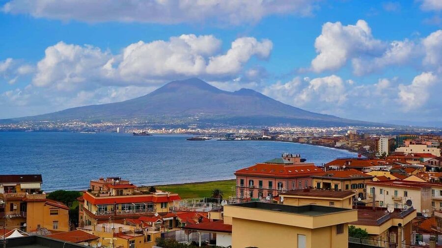 Sorrento, Positano and Amalfi - with optional boat ride - How this tour works: a full-day loop with coached viewpoints