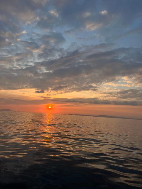 Sorrento: Private Sunset Cuise with Prosecco and Limoncello - What to bring, what to know, and who should book this