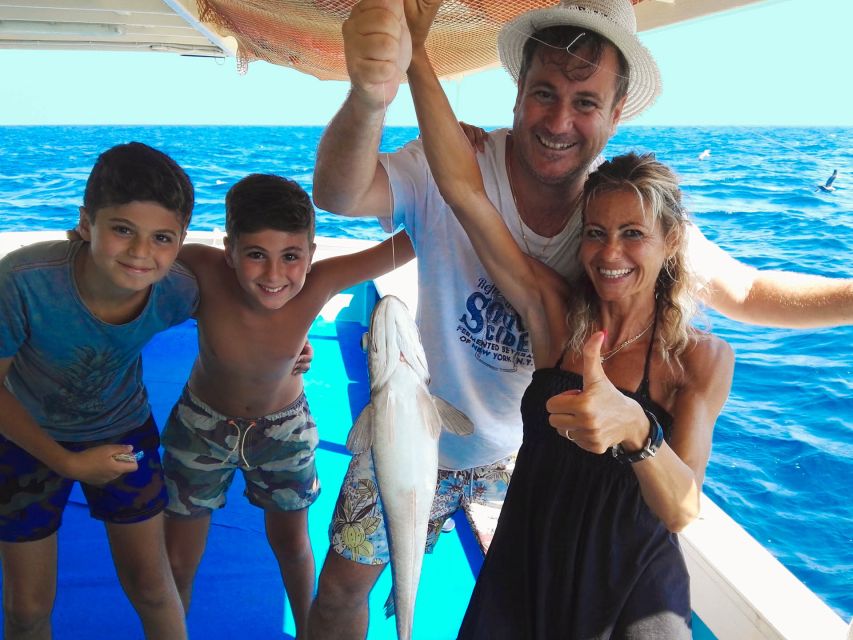 Sorrento: Sea-Fishing Tour with Lunch Onboard - Choosing Your Time on Capri: Land for 2 Hours or Fish for 4