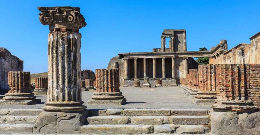 Sorrento: Skip-the-Line Pompeii Express Tour by Train - The 2-Hour Guided Walk: Market, Forum, and Villas Without the Guesswork