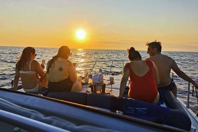 Sorrento Small Group Sunset Boat Experience - Meeting at Piazza Marinai d’Italia, then easing into the evening