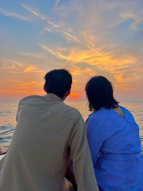 Sorrento: Sunset Coastal Boat Tour with Aperitif - Your sunset route: from Sorrento’s port to the peninsula viewpoints