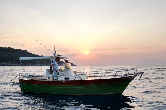Sorrento Sunset Experience With Prosecco, Limoncello and Snacks - Meeting at Cooperativa Azzurra, then you are on the water fast