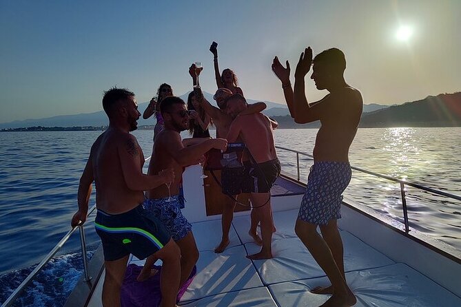 Sorrento Sunset Experience With Prosecco, Limoncello and Snacks - Marina di Puolo swim stop: optional water time with snorkeling gear