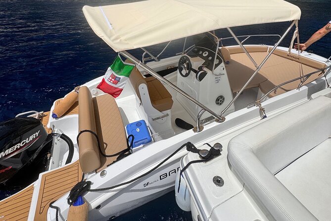 Sorrentomaxiboat tours to Capri - Alcoholic beverages, bottled water, and how the day stays easy