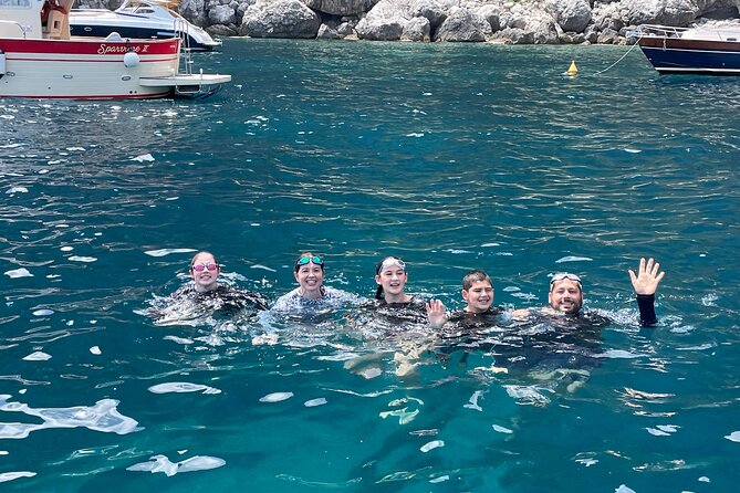 Sorrentomaxiboat tours to Capri - Your skipper matters: friendly guidance and photo support