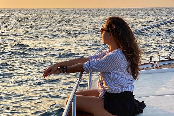Sunset tour by private boat - Sunset on Capri, without the dock crowd