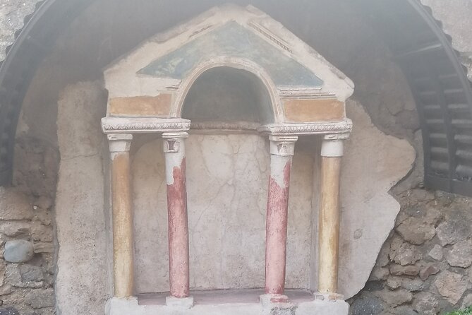 The charm of Pompeii and Herculaneum.Private Tour with Official Guide - Your start at Via Villa dei Misteri, 9:00 am to end at Ercolano Scavi