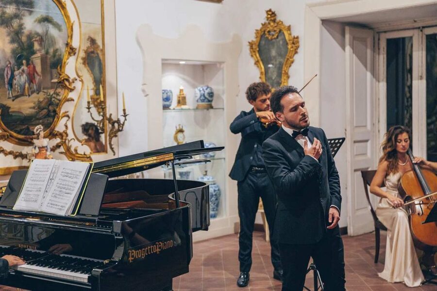 The Three Tenors in Sorrento: Opera Arias, Naples and Songs - First half: opera arias with big emotional weight