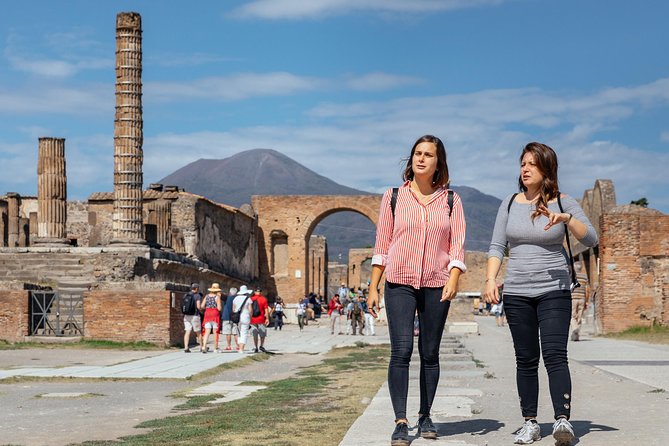 The Ultimate Ruins of Pompeii and Herculaneum Private Day Trip - Your guide can make or break Pompeii: named examples and what they signal