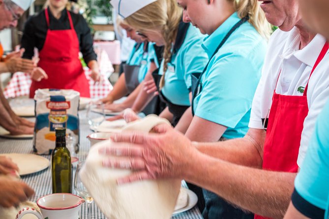 Toss, Bake, Cheers! - Sorrento Pizza Making Class with Wine - Price and value: is $72.56 per person worth it?