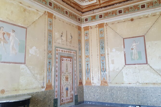 Tour at the Royal Palace of Portici and the Golden Mile - The Botanic Garden Walk: rare plants, real downtime