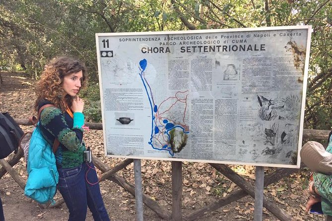 Tour in the ruins of Cuma with an archaeologist. - The Sybil cave, explained so you can picture it