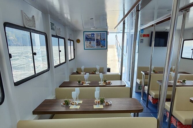 Tour on the Amalfi Coast, 4-hour cruise with aperitif - Key highlights on the water